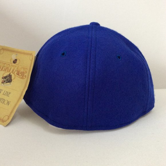 NWT VTG SUPER RARE 1990’s  TORONTO MAPLE LEAFS Officially Licensed FITTED Hat - Picture 6 of 7